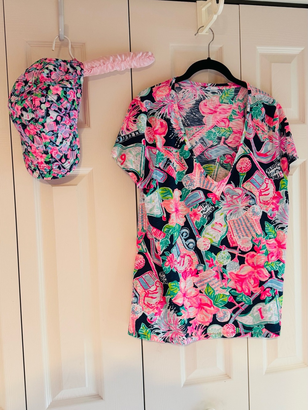 LILLY PULITZER Etta V-Neck Top, Honda Classic Highway Tide Blue SIZE LARGE & HAT